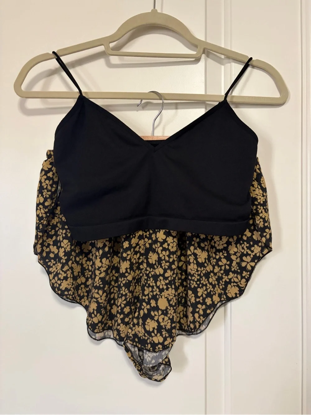 2-piece Set🌼🖤Sexy & Cool Floral High-Waist High Cut Hip Sleep Shorts & Bra🖤🌼